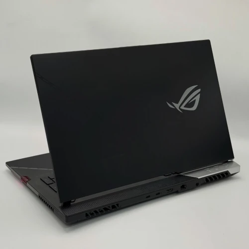 ASUS ROG Strix SCAR 17 / i9-12900H / RTX 3070 Ti / 360Hz