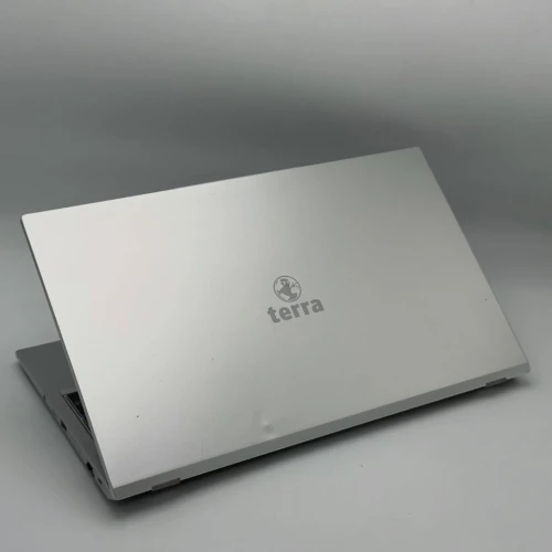 LAPTOP TERRA MOBILE 1551 / i7 / 16 Go / 512 Go SSD