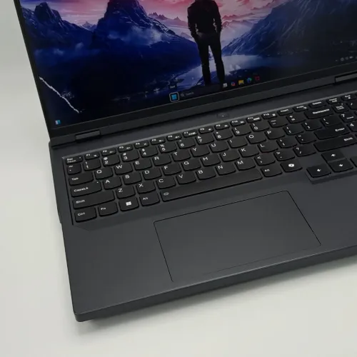 LENOVO LEGION 5 PRO / 14th I7-14650Hx / NVIDIA RTX 4060 8Go / 32Go DDR5 / 1To SSD / 16 QHD 240Hz