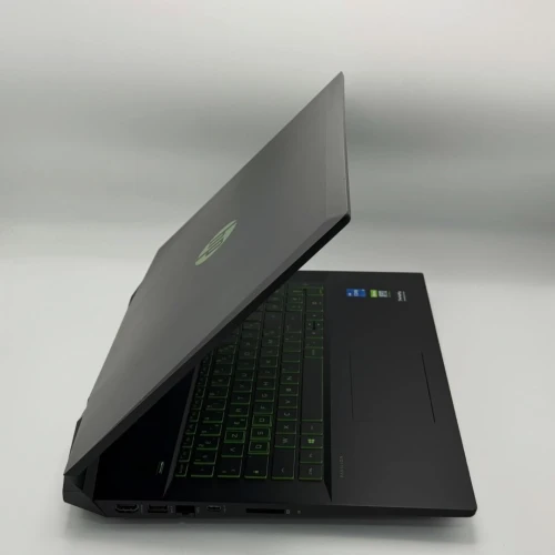 HP Pavilion Gaming 17 / i5-11300H / 16 Go / RTX 3050 Ti / 144Hz