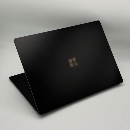 Microsoft Surface Laptop 7 / Ultra 7 165H / 16Go DDR5 / 512Go SSD NVMe / 13.8 QHD 120hz