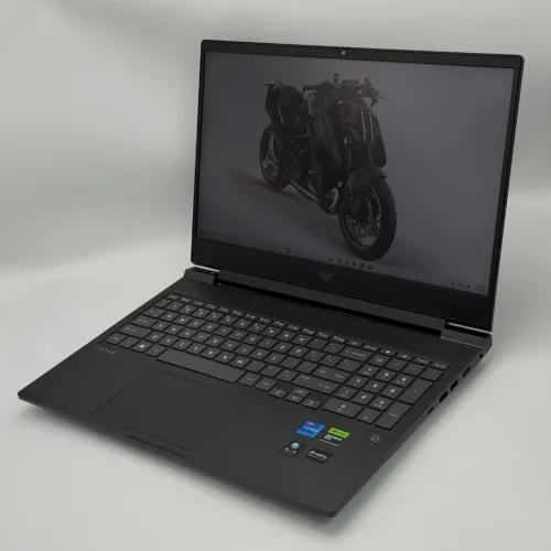 HP Victus 16 Gaming / i7-13620H / RTX 4060 / QHD 240Hz