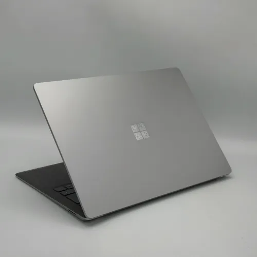 Microsoft Surface Laptop 4 / i5-1145G7 / 16 Go / 512 Go SSD / 13.5 2K Tactile