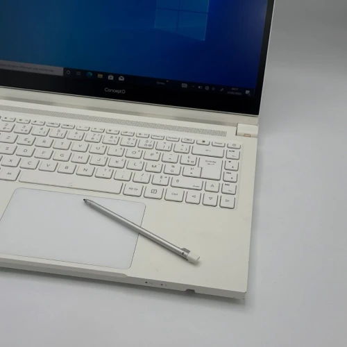 Acer Concept CC14 72P / i7 10750H / 16 Go DDR4 / 512 Go SSD NVMe / Quadro T1000 4 Go / 14 tactile