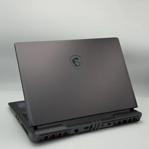 MSI VECTOR 16 GP68hx / 13th I9-13950HX / RTX 4060 8Go / 16Go DDR5 / 1To SSD / QHD+ 240Hz