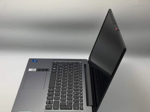 LENOVO IDEAPAD SLIM 3 / 13th I7-13620H / 16GO DDR5 / 512SSD / 14 FHD