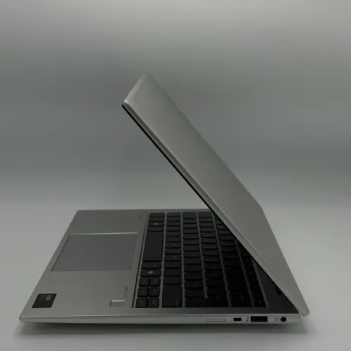 HP EliteBook 830 G11 / Intel Core Ultra 7 155U / 32 Go DDR5 / 13.3 FHD+