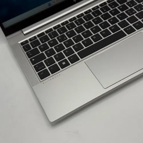 HP EliteBook 630 G10 / i5-1335U / 16 Go DDR4 / 512 Go SSD / 13.3 FHD