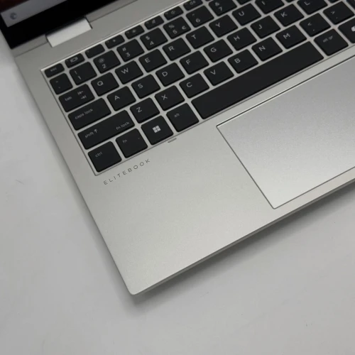 HP EliteBook 830 G11 x360 / Intel Ultra 7 165U / 32 Go DDR5 / 512 Go SSD / 13.3 FHD Tactile