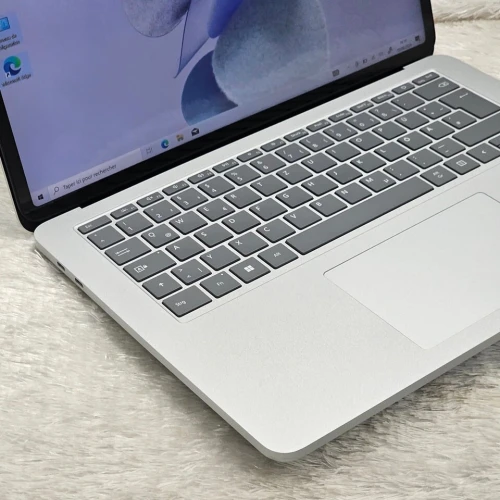 SURFACE LAPTOP STUDIO / 11th i5-11300H / 16GO DDR4 / 256SSD NVMe / TACTILE 14.4" 2.4K