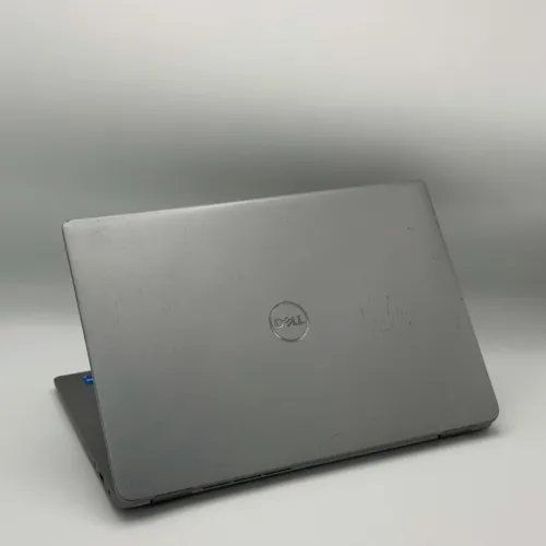 Dell Latitude 3340 / i5-1335U / 8 Go DDR5 / 256 Go SSD / 13.3 FHD