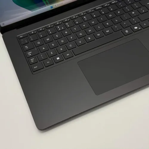 Surface Laptop 7th Edition / Snapdragon X Elite / 32 Go / 1 To SSD / 15 OLED