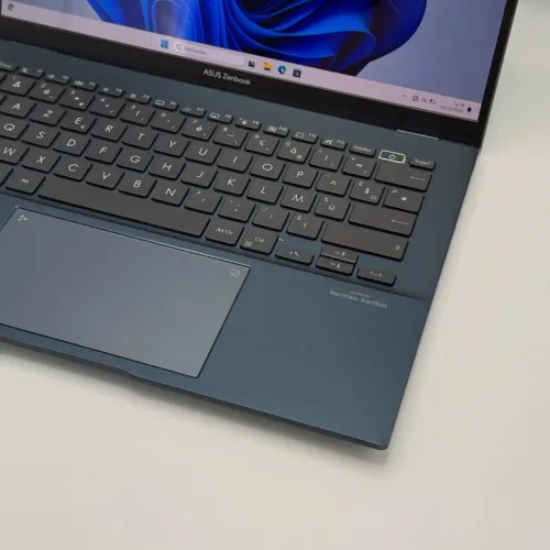 ASUS ZENBOOK 14 OLED / 12th I5-1240P / 16Go DDR5 / 512SSD / 14 2.8K OLED