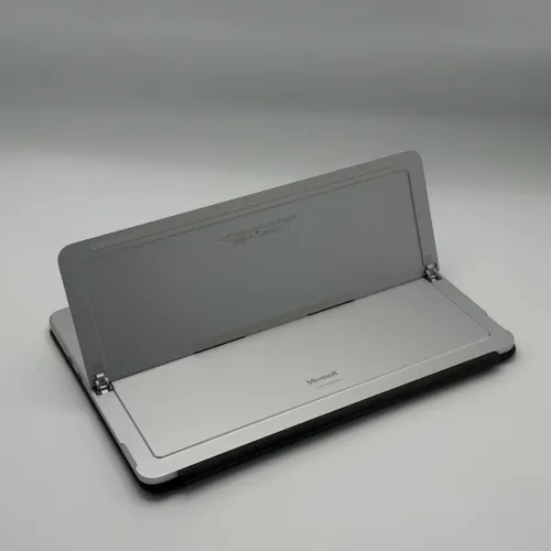 Microsoft Surface Pro 12 / Snapdragon X Plus / 16 Go DDR5X / 512 Go SSD / Tactile + Stylet