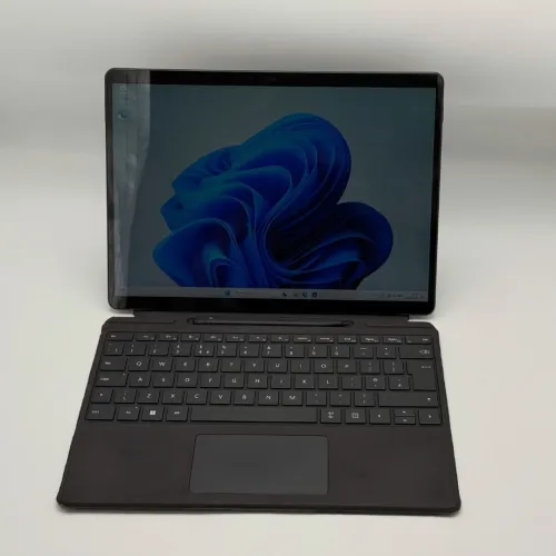 Microsoft Surface Pro 8 / i7-1185G7 / 16 Go / 512 Go SSD / 3K Tactile + Stylet