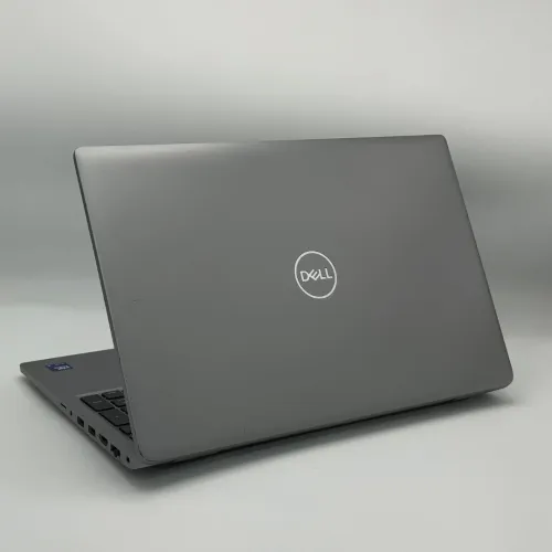DELL LATITUDE 5550 / ULTRA 5 135U / 16Go DDR5 / 256SSD / 15.6 FHD