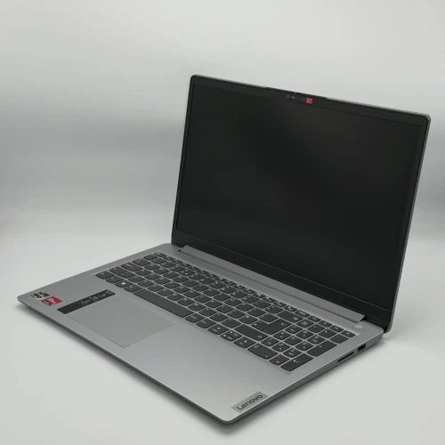 Lenovo IdeaPad Slim 1 / Ryzen 3 7320U / 8 Go DDR5 / 512 Go SSD / 15.6 FHD