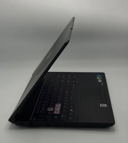 ASUS TUF GAMING F15 / i7-11800H / RTX 3060 / 16Go RAM / 512Go SSD