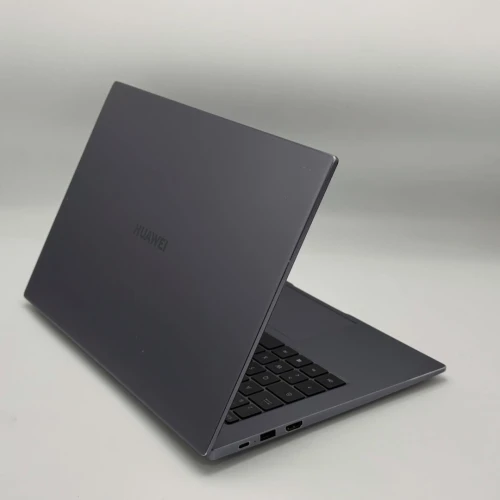 Huawei MateBook 14 (NBLK-WAX9X) / Ryzen 7 3700U / 8 Go / 512 Go SSD / 14 FHD
