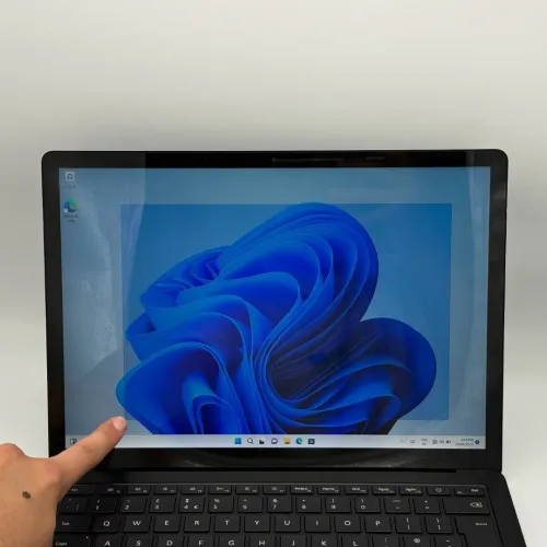 Microsoft SURFACE LAPTOP 5 Tactile / 12th i7-1265U / 16GO DDR5 / 256SSD / 13.4  2.5K TACTILE 
