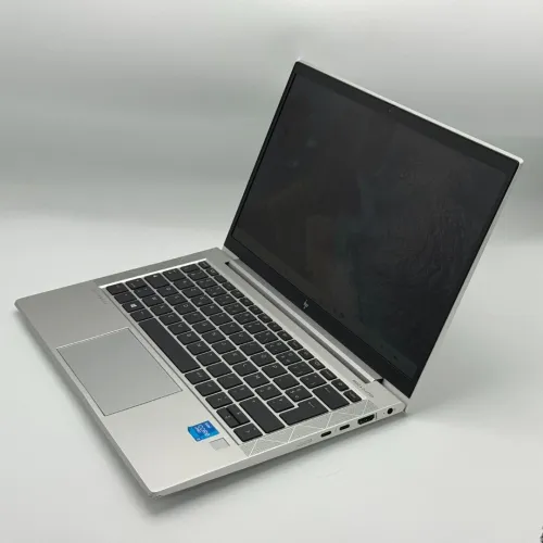 HP EliteBook 830 G8 Tactile / Intel Core i5 1145G7 / 16 Go / 256 Go SSD NVMe / 13.3 FHD