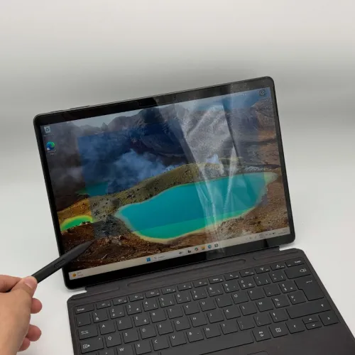 MICROSOFT SURFACE PRO 9 / i7-1255U / 16Go DDR5 / Tactile 3K 120Hz + Stylet