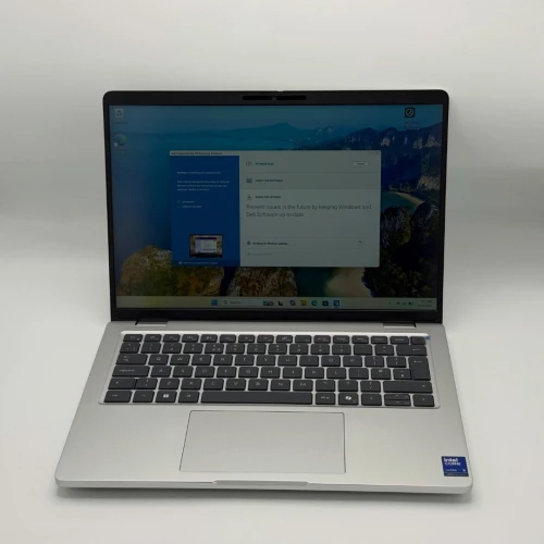 Dell Pro Plus 14 / Ultra 5 235U vPro / 16 Go DDR5 / 512 Go SSD / 14 FHD+