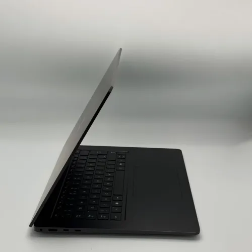 Surface Laptop 7th Edition / Snapdragon X Elite / 32 Go / 1 To SSD / 15 OLED
