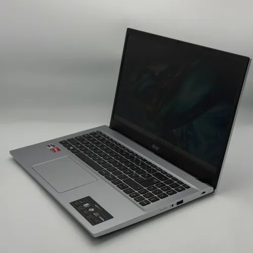Acer Aspire 3 15 / Ryzen 7 5700U / 16 Go / 512 Go SSD / 15.6 FHD
