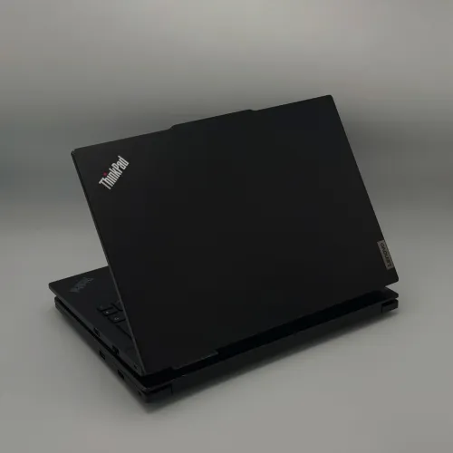 Lenovo ThinkPad E14 Gen 5 Aluminium / Ryzen 5 7530U / 16 Go / 512 Go SSD / 14 WUXGA