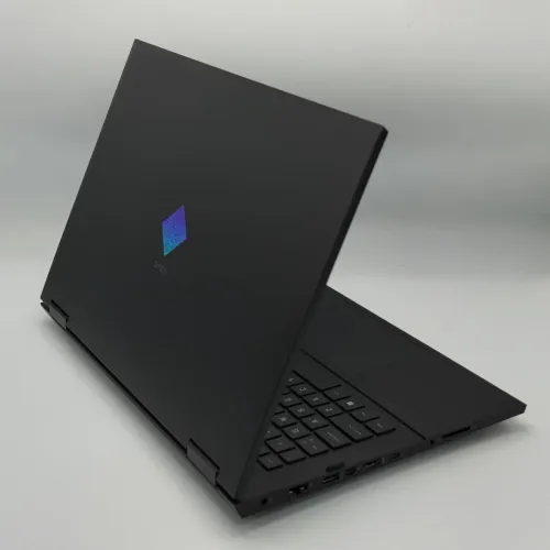 HP OMEN 16 / i7-12700H / 16 Go DDR5 / RTX 3060 / 144Hz
