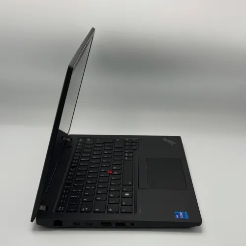LENOVO THINKPAD P14s GEN 4 / i7-1360P / RTX A500 / 16Go DDR5 / 1To SSD