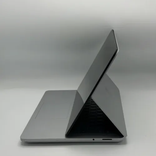 Microsoft Surface Laptop Studio / i7-11370H / 32 Go / 1 To SSD / RTX 3050 Ti / 120Hz