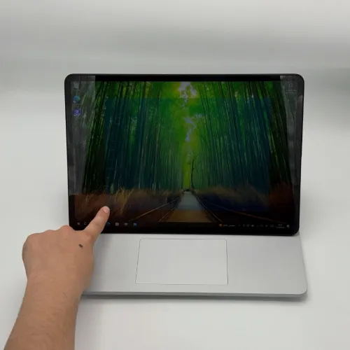 Microsoft Surface Laptop Studio / i7-11370H / 32 Go / 1 To SSD / RTX 3050 Ti / 120Hz
