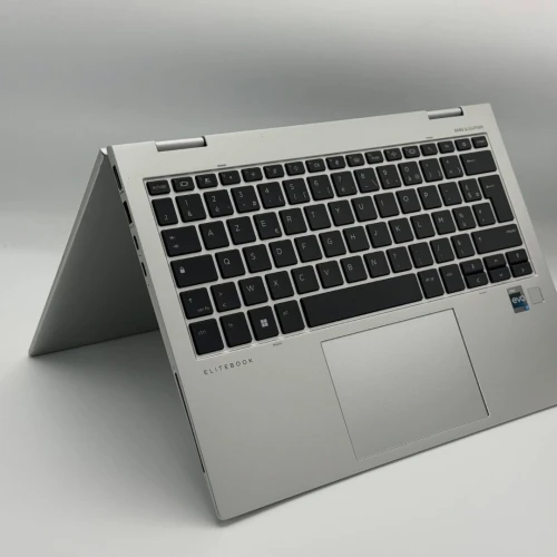 HP EliteBook 830 G10 x360 / i7-1365U / 32Go DDR5 / 512Go SSD / 13.3 FHD Tactile