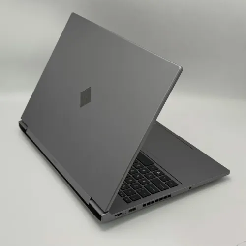 HP OMEN Gaming 16 / i7-14650HX / RTX 4060 / QHD+ 240Hz