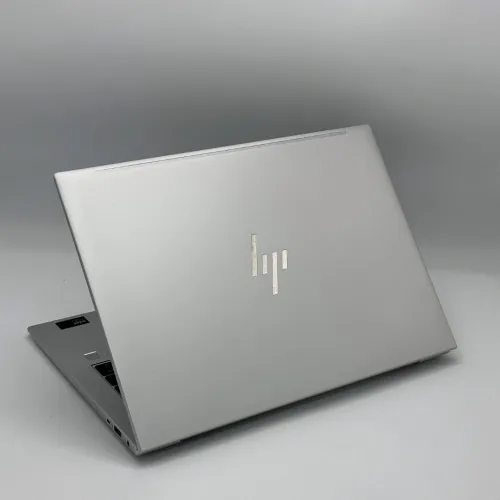 HP ELITEBOOK 840 G11 / ULTRA 5 135U Evo / 16Go DDR5 / 256SSD / 14 FHD+