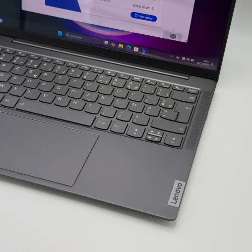LENOVO SLIM YOGA 6 / RYZEN 7 7840U / 16Go DDR5 / 1To SSD / 14 FHD+ OLED