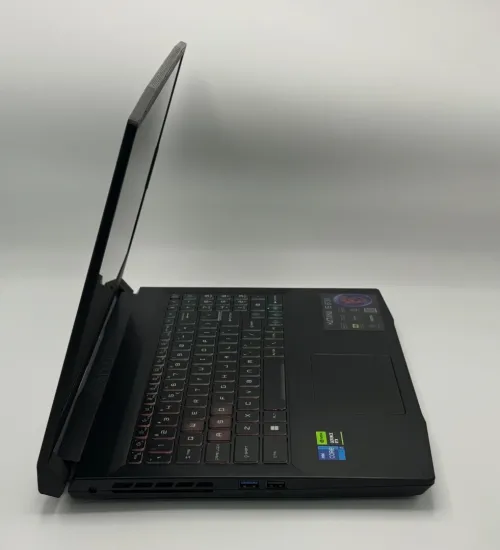 MSI KATANA 15 B13 / i7-13700H / RTX 4060 / 240Hz
