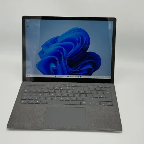Microsoft Surface Laptop 4 / i5-1145G7 / 16 Go / 512 Go SSD / 13.5 2K Tactile
