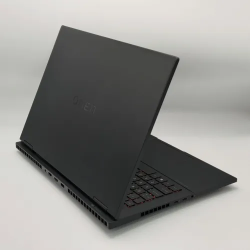 HP OMEN 16 / i9-13900HX / 16 Go DDR5 / RTX 4070 / QHD 240Hz