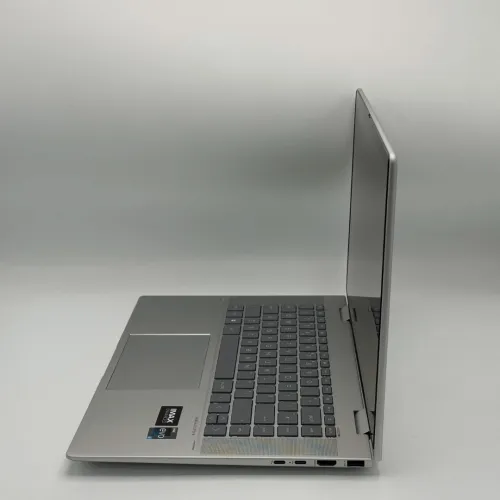 HP Envy x360 15 / i5-1335U / 8 Go DDR5 / 512 Go SSD / OLED x360