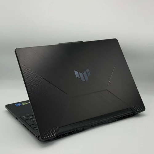 ASUS TUF Gaming F15 / i7 11800H / 16 Go DDR4 / 512 Go SSD / RTX 3060 6 Go /15.6 FHD