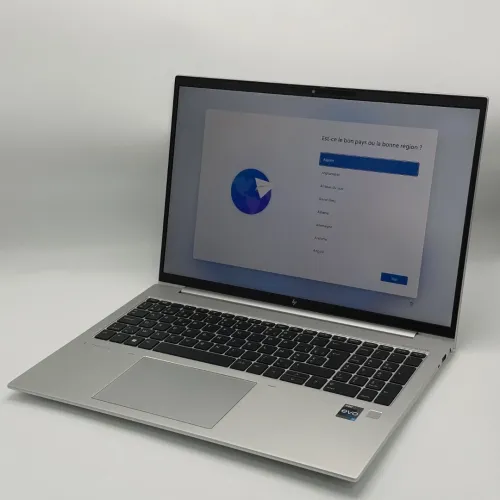 HP ELITEBOOK 860 G10 / 13th I7-1335U / 16GO DDR5 / 512SSD / 16  FHD+