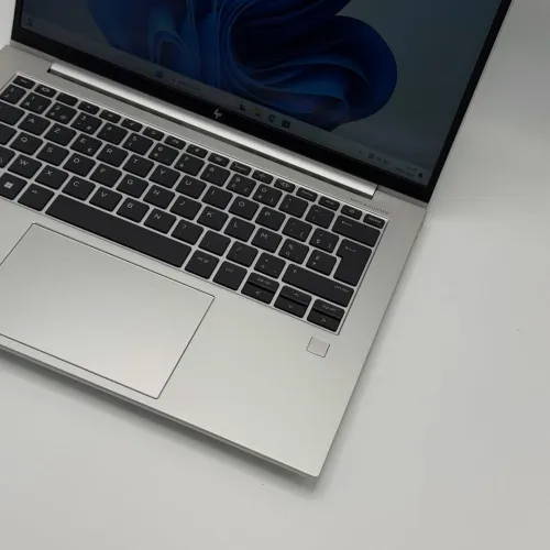 HP EliteBook 845 G10 / Ryzen 5 7545U / 16 Go / 512 Go SSD / 14 FHD+ Tactile