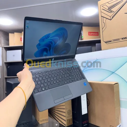 HP 250 G9 / 12th I7-1255U / 16Go DDR4 / 512SSD / 15.6 FHD