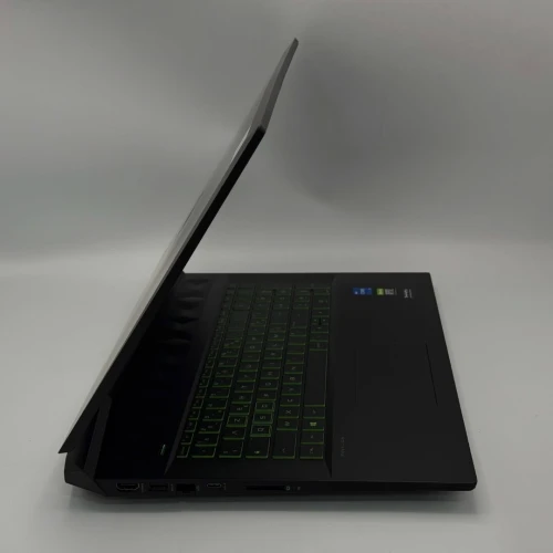HP Pavilion Gaming 17 / i5-11300H / 16 Go / RTX 3050 Ti / 144Hz
