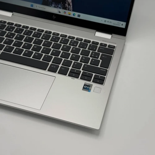 HP EliteBook 830 G10 x360 / i7-1365U / 32Go DDR5 / 512Go SSD / 13.3 FHD Tactile