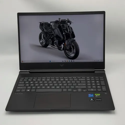 HP Victus 16 Gaming / i7-13620H / RTX 4060 / QHD 240Hz