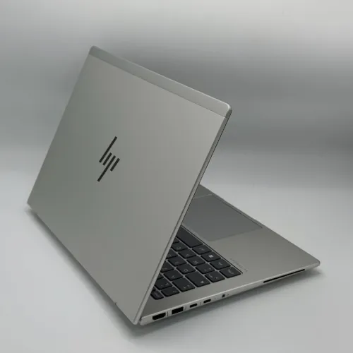 HP EliteBook 640 G11 Tactile / Intel Ultra 5 135U / 16 Go / 512 Go SSD / 14 FHD+